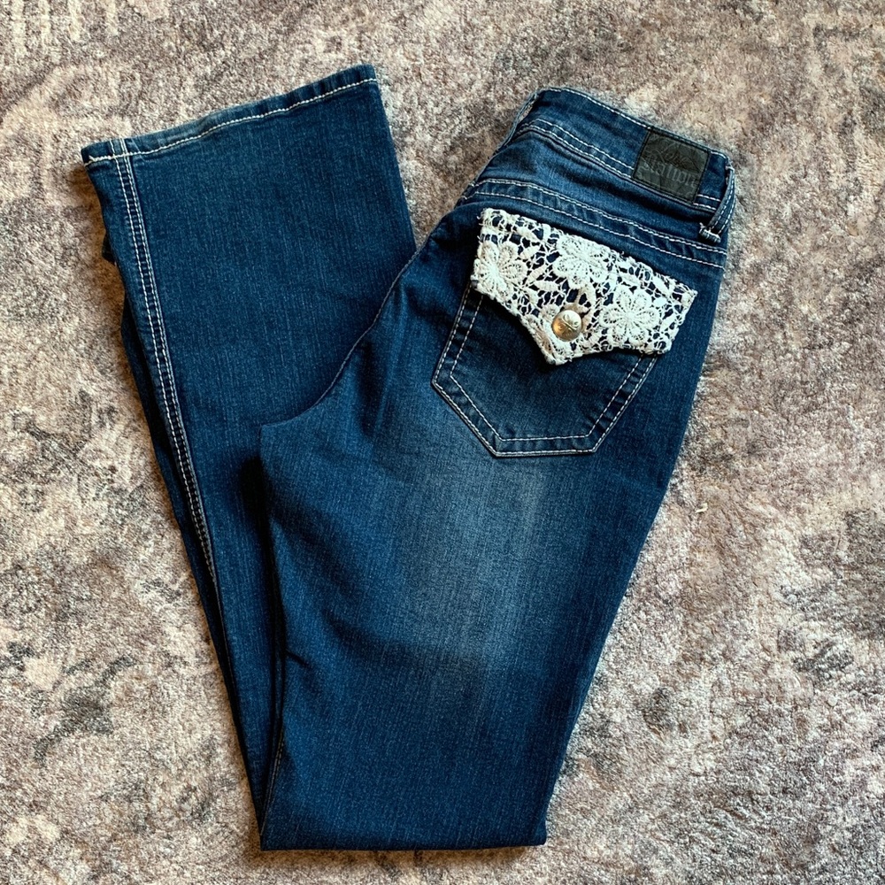 Love Nation Size 6 Women's Blue Jeans with Lace Pocket Detail